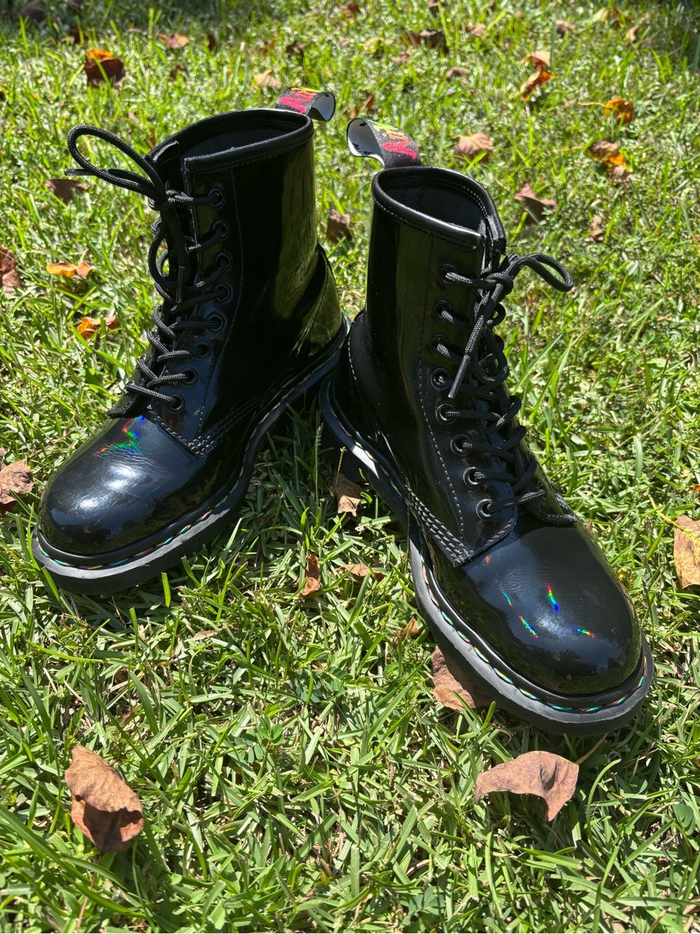 🌈 Dr. Martens 1460 Iridescent Rainbow Black Patent Leather Boot (US7/8)